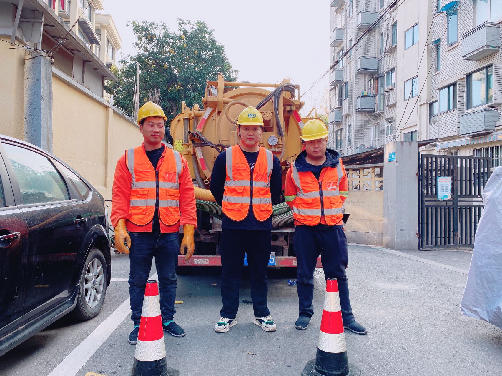 东屏南京某小区管道清淤检测施工